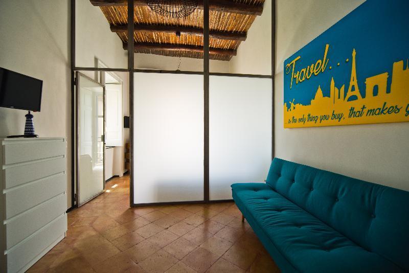 Bed And Travel Apartment La Minerva Suite サレルノ エクステリア 写真